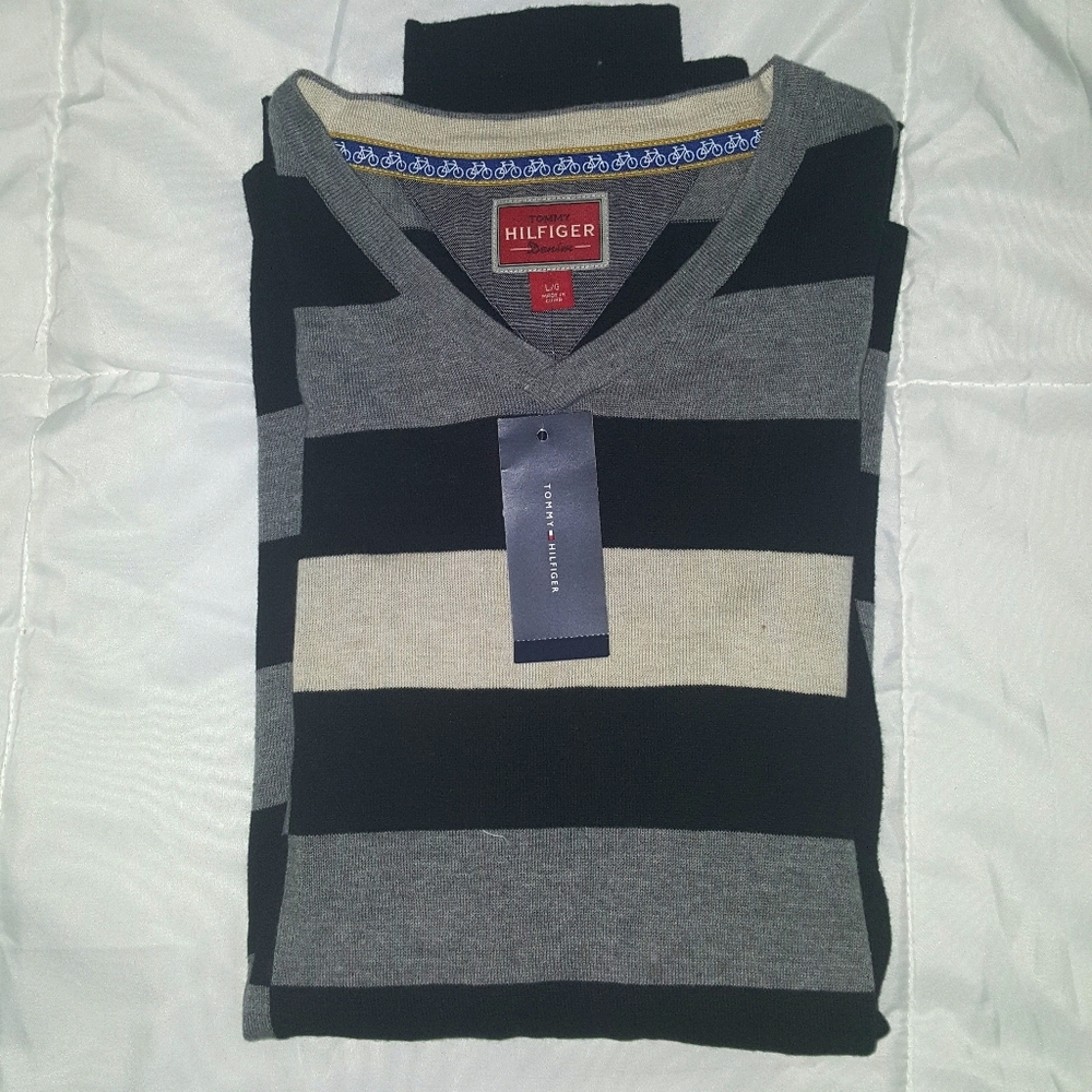 Tommy Hilfiger sweater